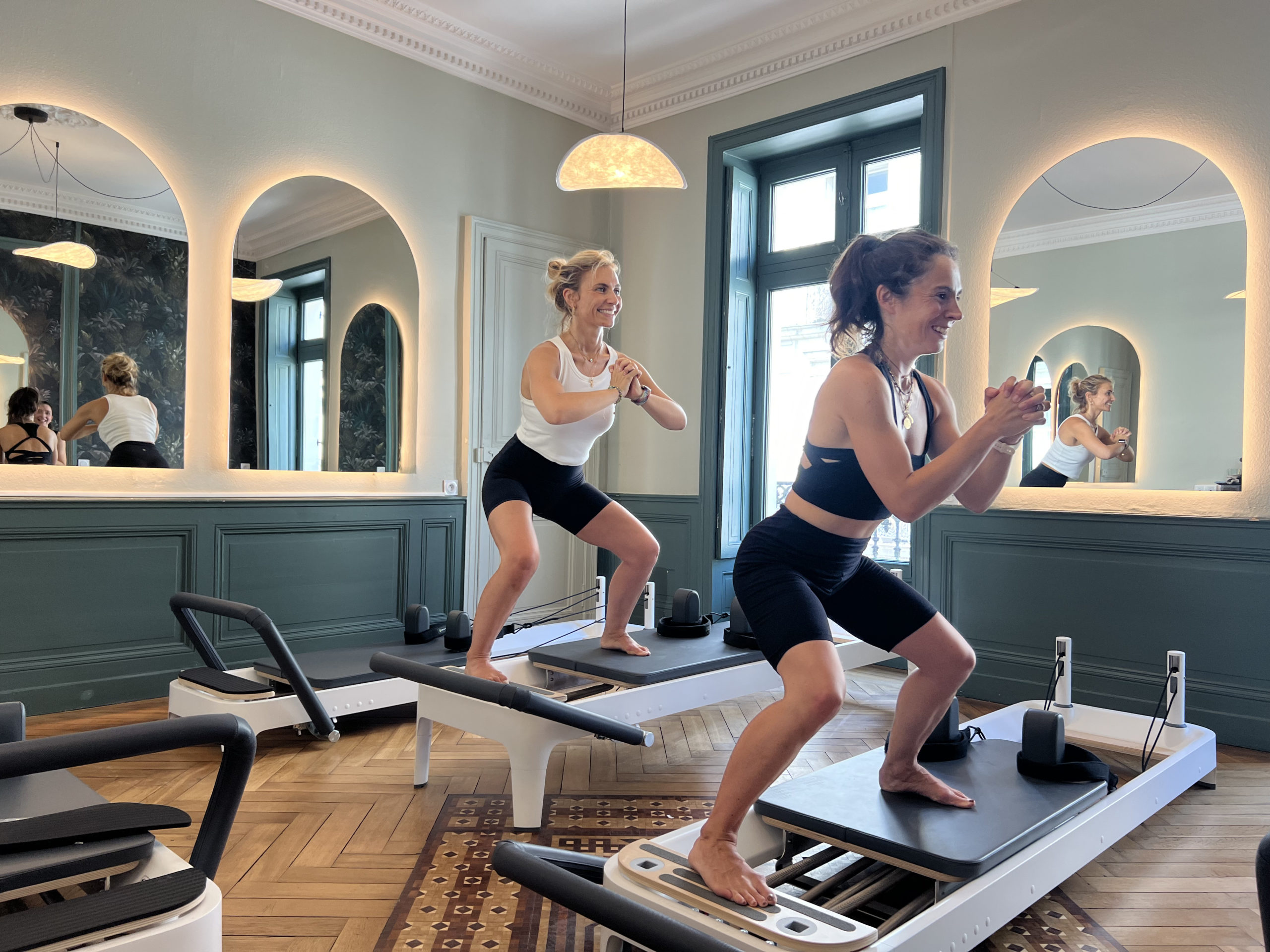 Photo d'un cours de Pilates Reformer chez June à Nantes